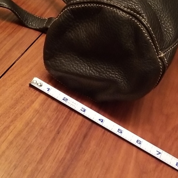 Jones New York small barrel leather purse - Picture 3 of 7